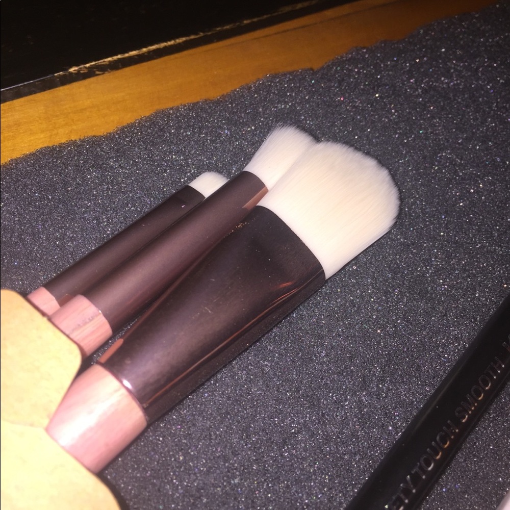 Makeup bundle - Picture 4 of 6